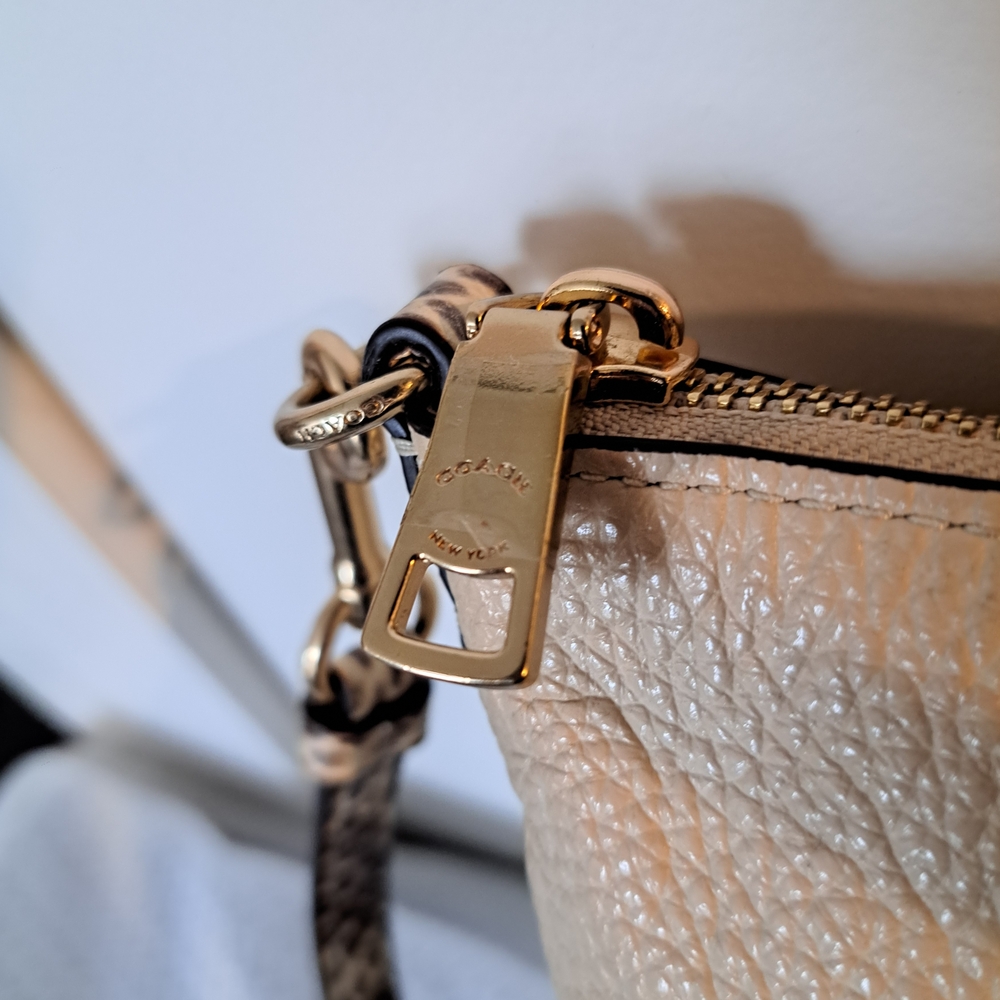 COACH Kacey Satchel Signature Crossbody Handbag Cream Snake Leather Exotic - Picture 11 of 13